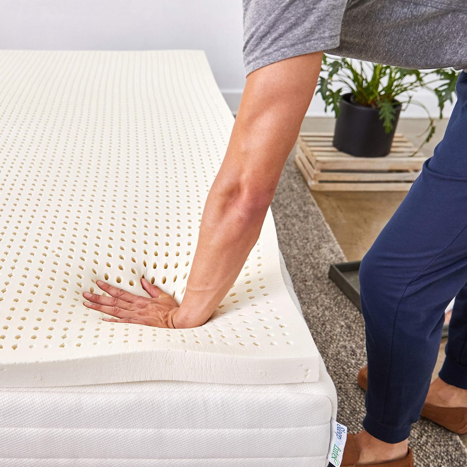 Pure Green Soft Natural Latex Mattress Topper 2 Inch Queen, detail view